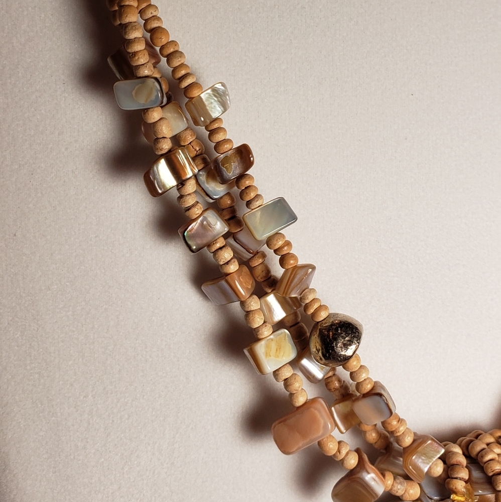 Chico's Shell Abalone Necklace - Picture 3 of 4